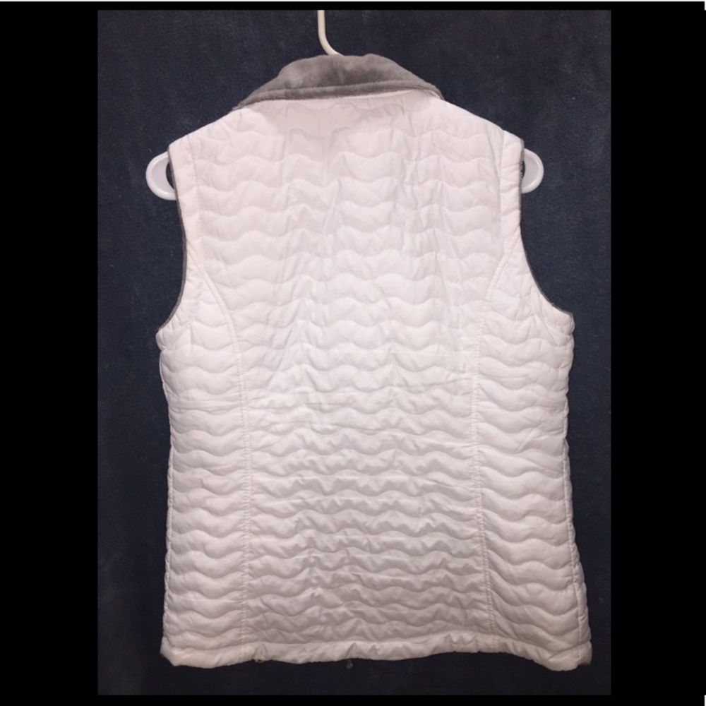 Vest - Picture 2 of 4